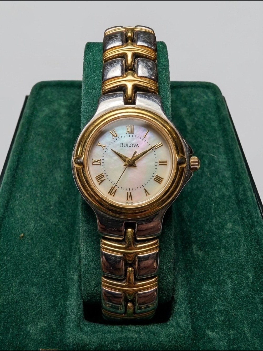 Vintage Bulova 98L56 Two Tone Women’s Watch w/ Box Receipt Extra Links Running